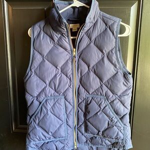 J. Crew puffer vest. Women’s size small. Navy blue. Excellent condition.